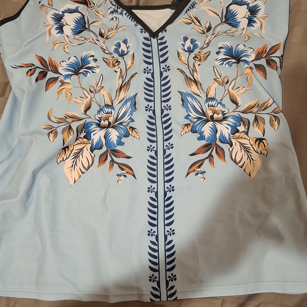 Swimsuit -  Tankini - Floral V-Neck Tankini Swimsuit - Light Blue, Never Worn - Picture 4 of 4